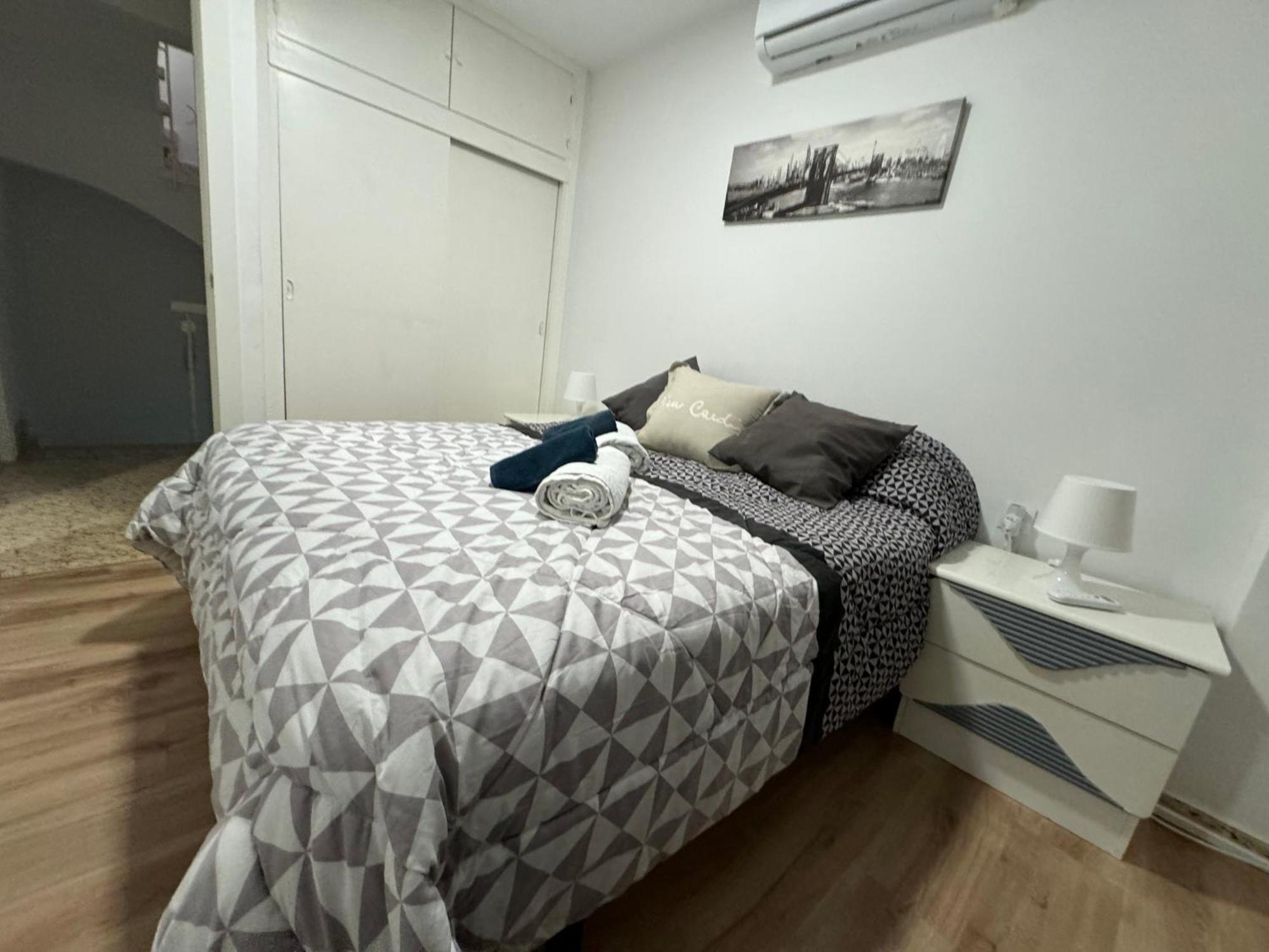 Beach, Pedregalejo Apt.4/6 2 Hab. Malaga